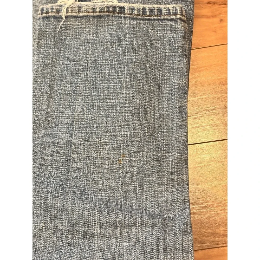 Levis 305 Womens 12M‎ Blue Jeans Classic Straight Leg Jeans Fray Hem Hong Kong